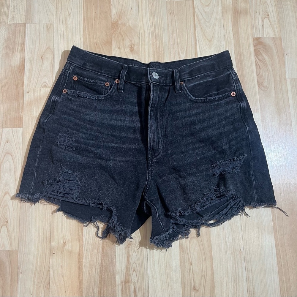 American Eagle Womens Black High Rise Distressed 90s Boyfriend Short Size 4